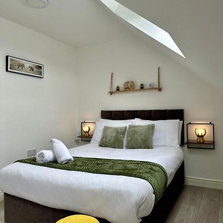 Cosy 3 Bed Apartment Near Birmingham Airport & Nec Perfect For Groups & Contractors! מראה חיצוני תמונה