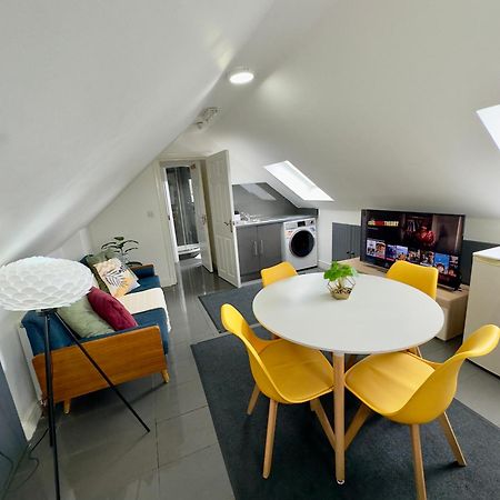 Cosy 3 Bed Apartment Near Birmingham Airport & Nec Perfect For Groups & Contractors! מראה חיצוני תמונה