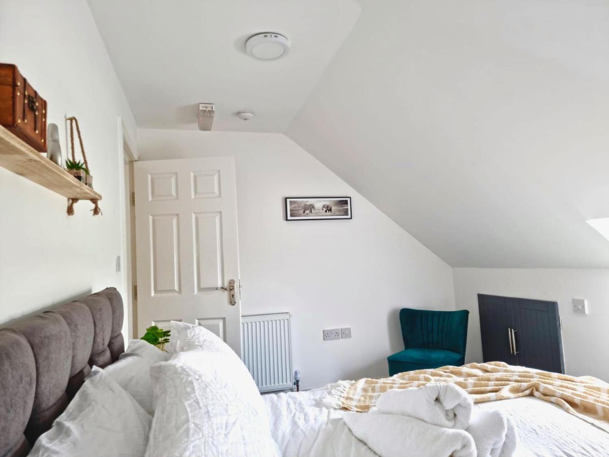 Cosy 3 Bed Apartment Near Birmingham Airport & Nec Perfect For Groups & Contractors! מראה חיצוני תמונה