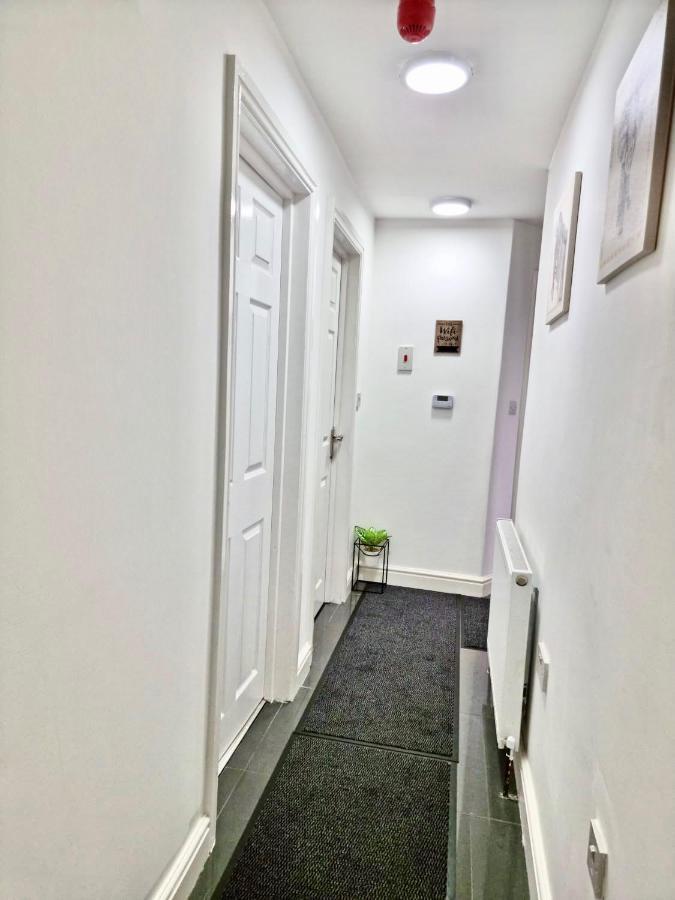 Cosy 3 Bed Apartment Near Birmingham Airport & Nec Perfect For Groups & Contractors! מראה חיצוני תמונה